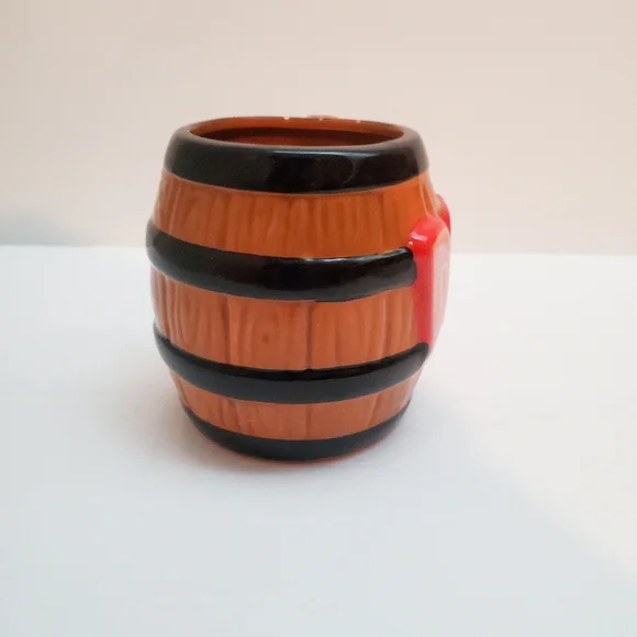 Paladone Donkey Kong Barrel Shaped Mug DK 2018 Nintendo - Picture 2 of 6